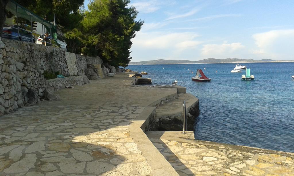 Vila Suzana Tribalj Buitenkant foto