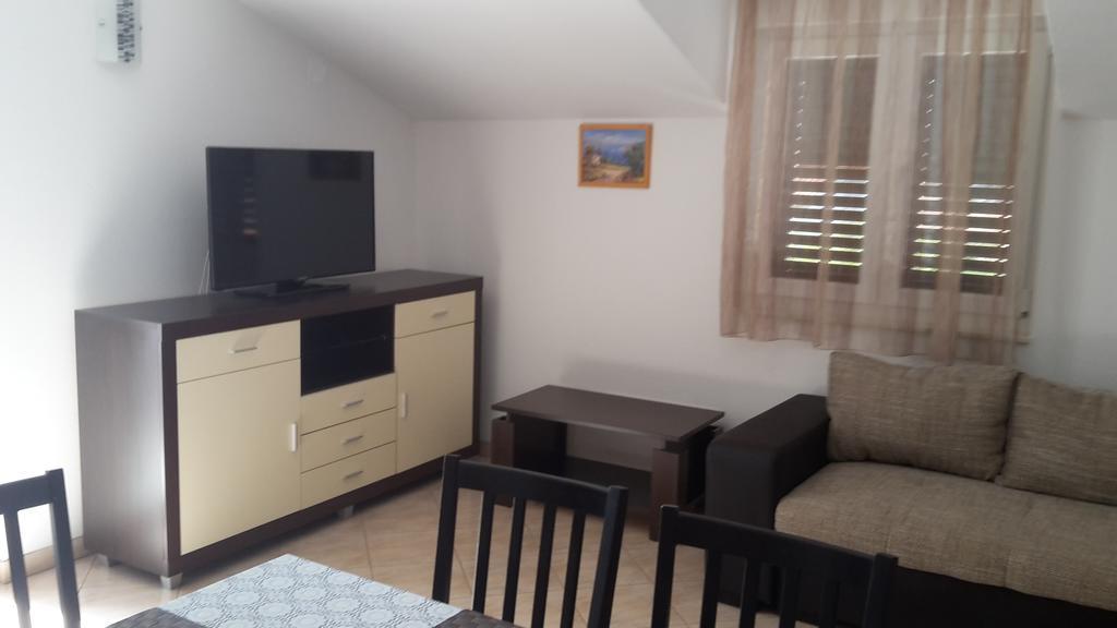 Vila Suzana Tribalj Buitenkant foto
