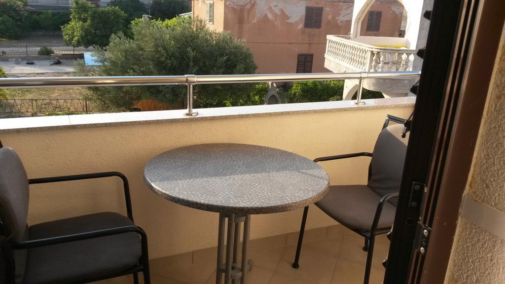 Vila Suzana Tribalj Buitenkant foto