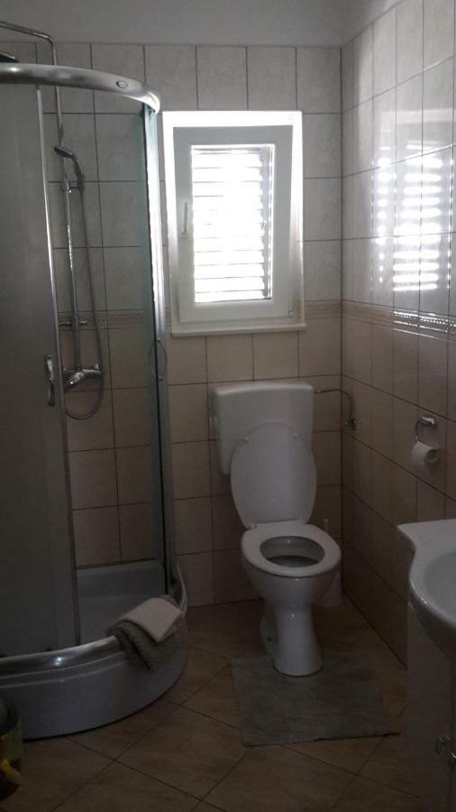 Vila Suzana Tribalj Buitenkant foto